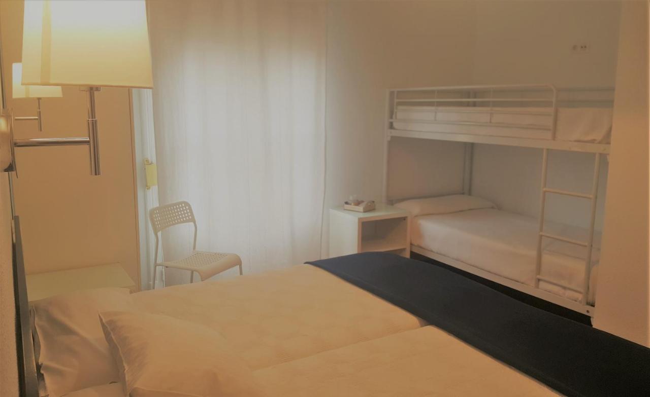 Guest house Santa Isabel Madrid