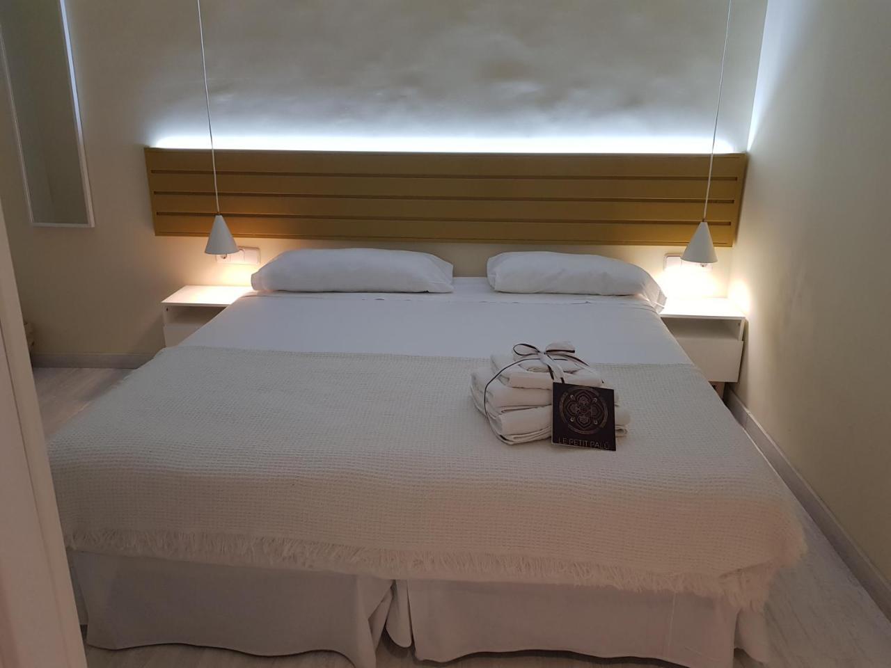 Guest house Le Petit Palue-fuencarral 3*