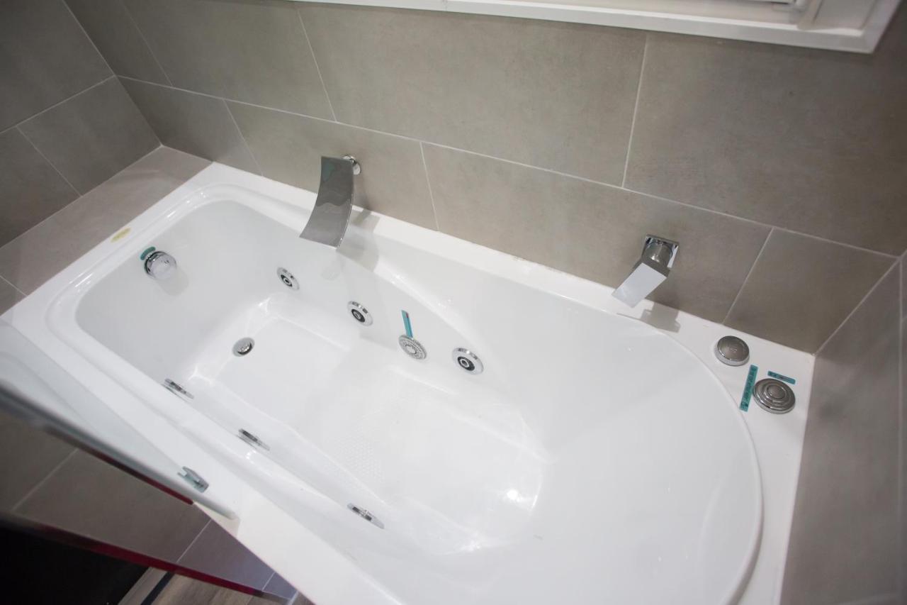 Apartment Windrose 8 Madrid