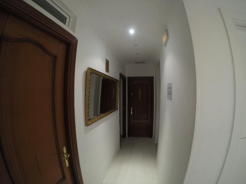 La Estrella Hotel 2*