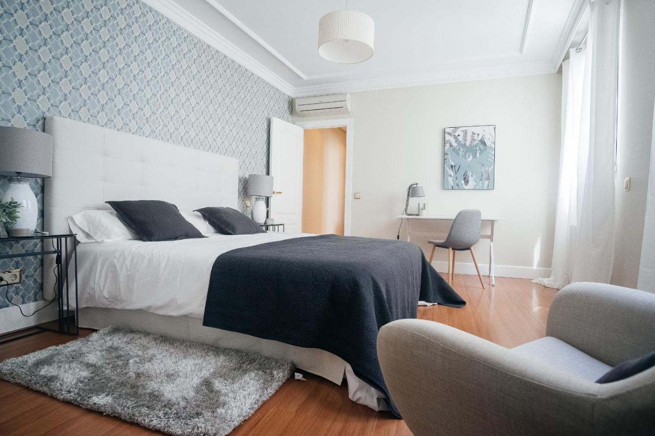 300m² 5 Slaapkamer, 4 Privé Badkamer In Centrum Appartement Madrid