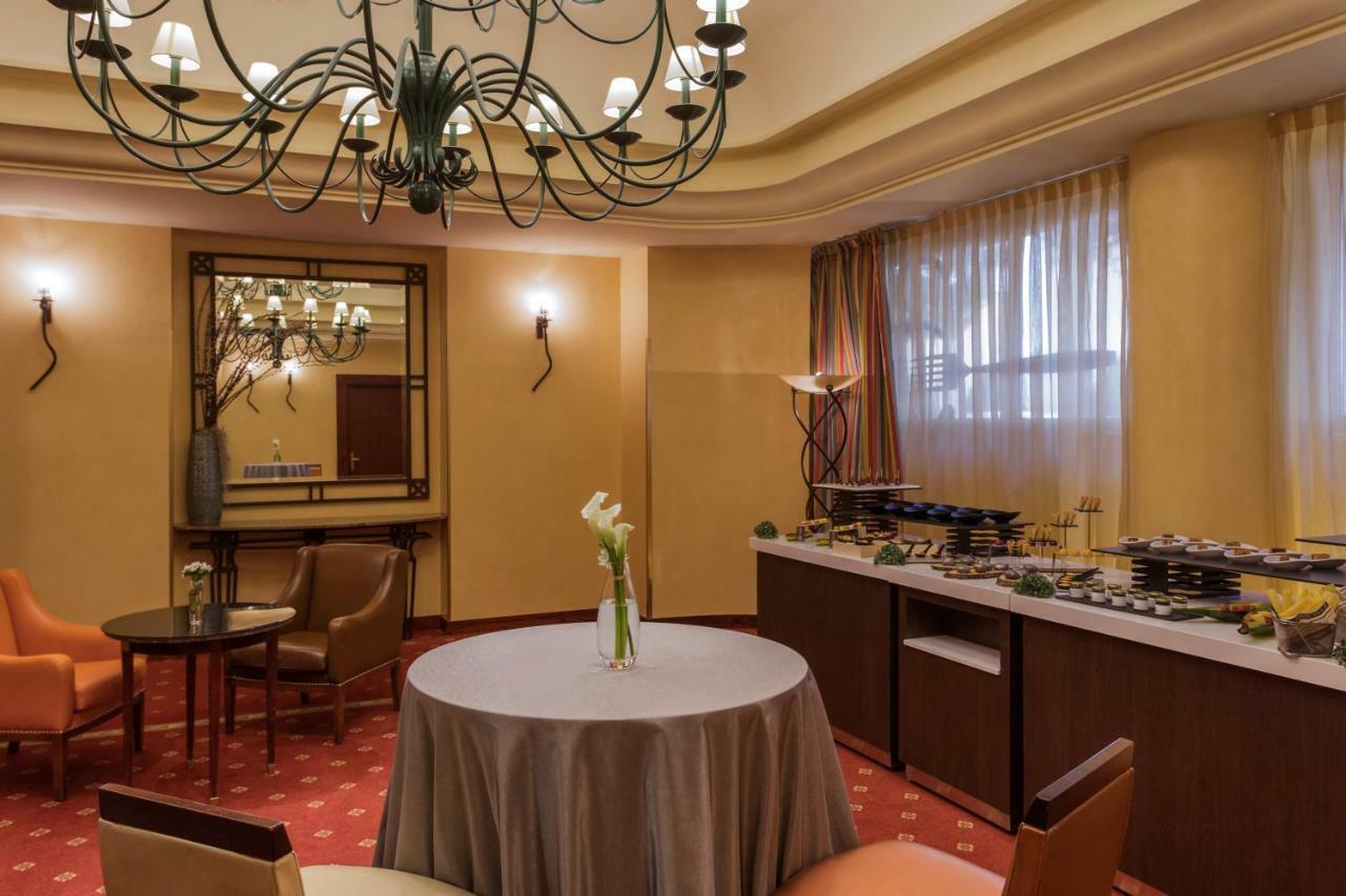 Hotel Pullman Airport & Feria 4*