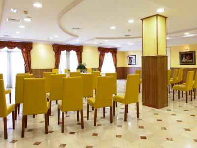 Agora Juan De Austria Hotel