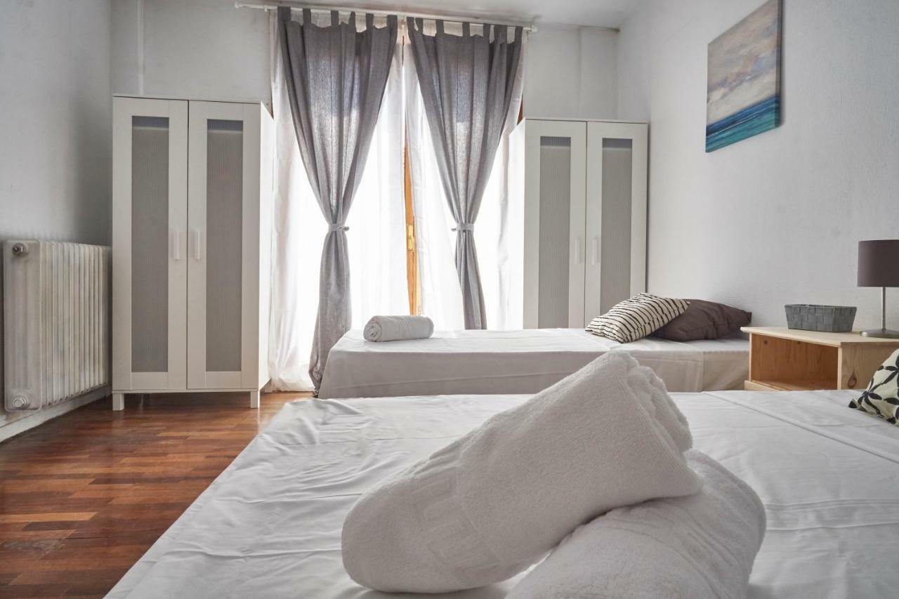 Gran Via Valverde & Parking Bed & Breakfast