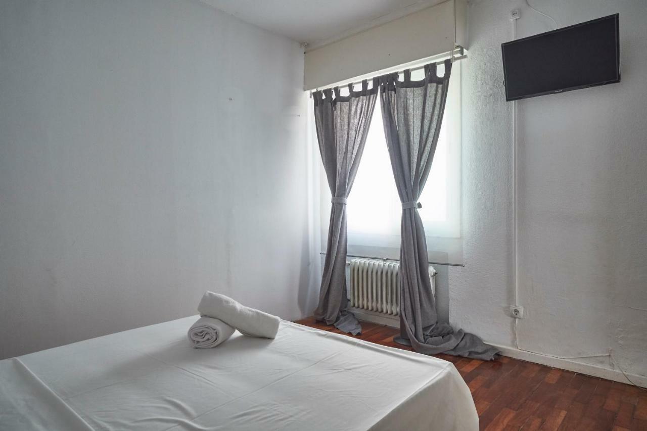 Gran Via Valverde & Parking Bed & Breakfast *