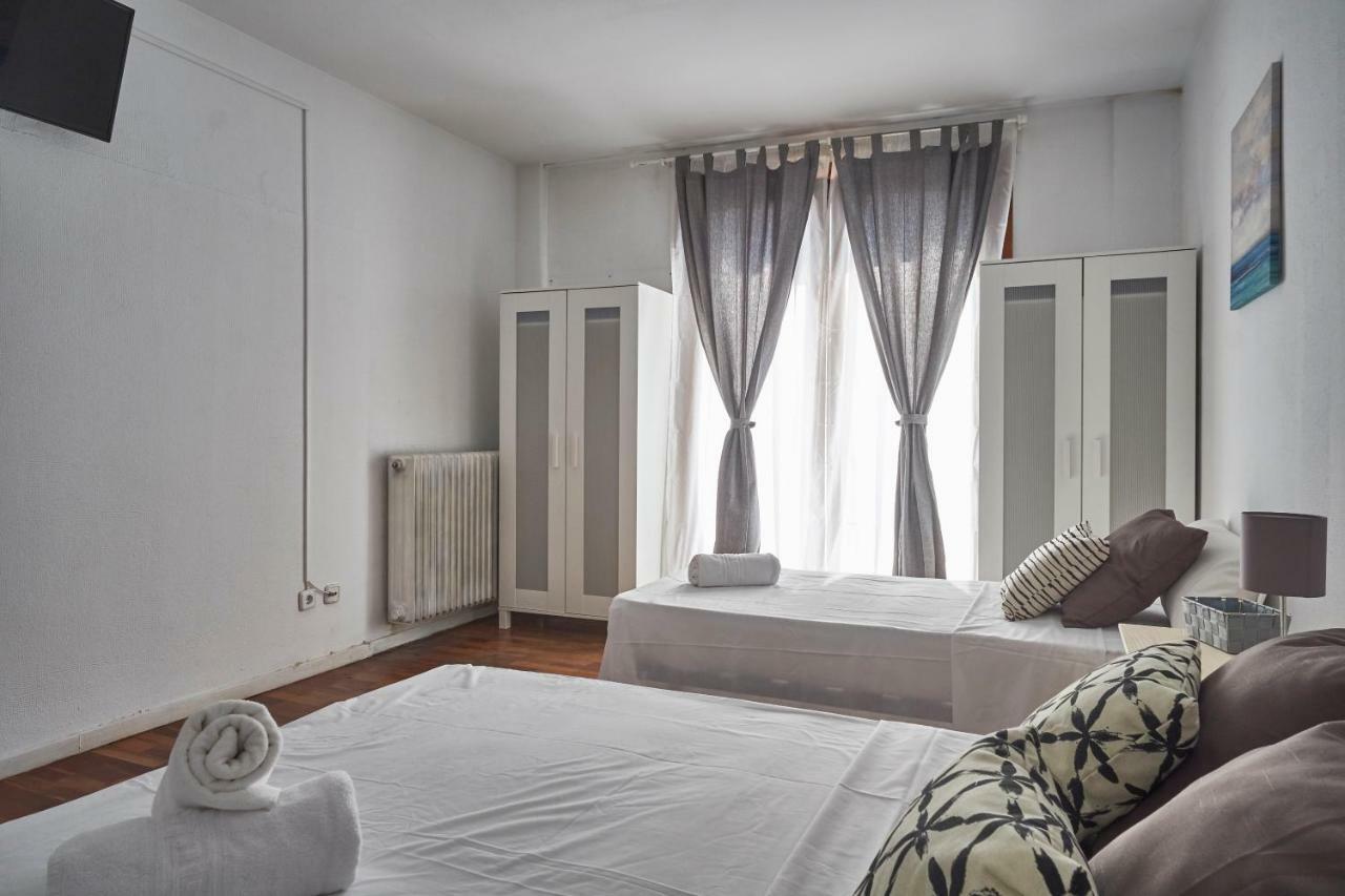 Bed & Breakfast Gran Via Valverde & Parking