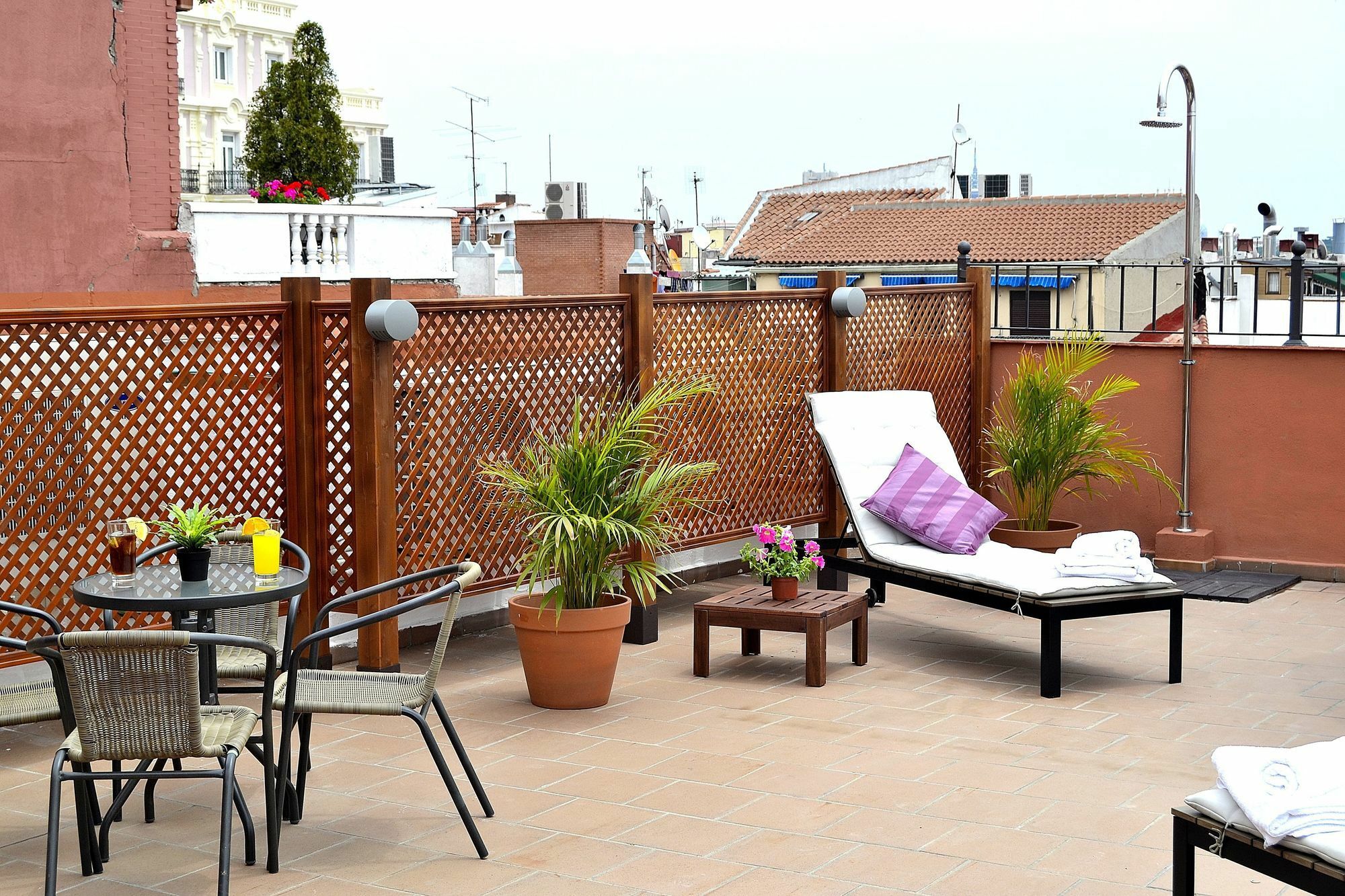 Aparthotel New Point Madrid