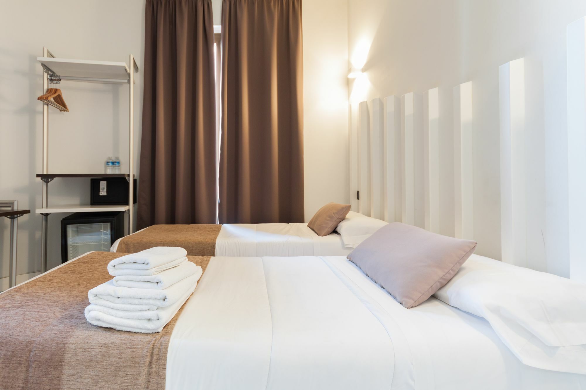 Charlotte-gran Via Albergue