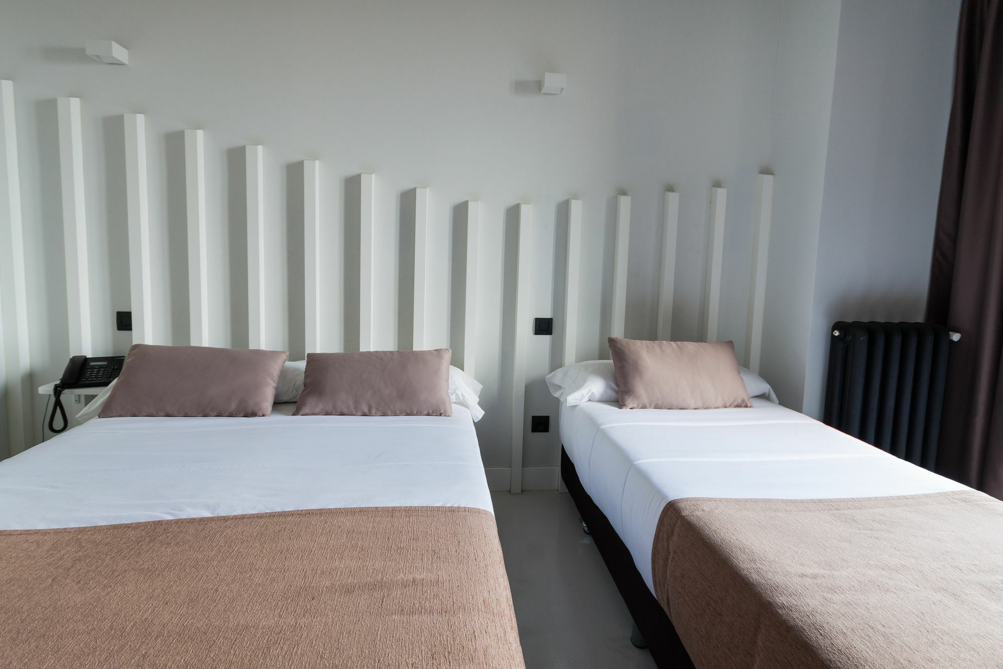 Albergue Charlotte-gran Via *