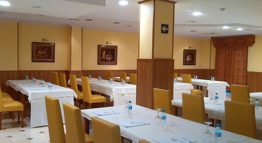 Agora Juan De Austria Hotel 4*