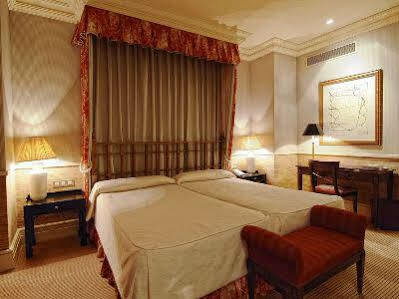 Hotel Adler Madri