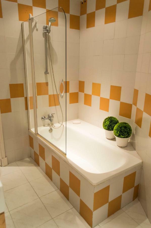 For Centro De Temporal Lm7 Apartment Madrid