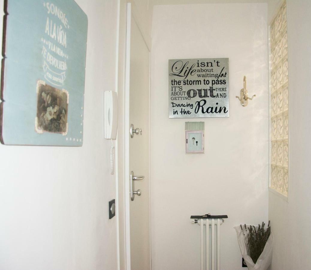 Apartment Visitor's Book Madrid