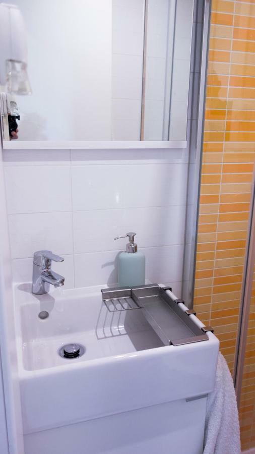 Cozy In Downtown Apartamento Madri