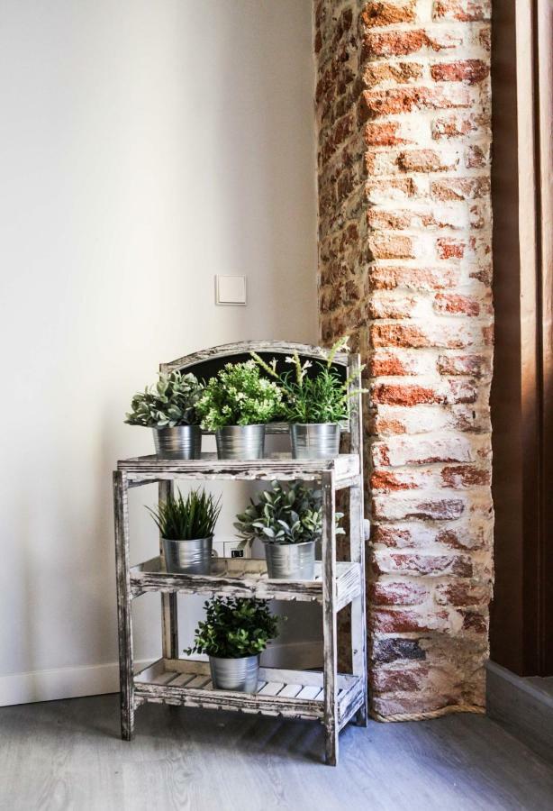 Stylish Apts Center Malasana- 1, 2 & 3 Bedroom Flats In Same Building * Madrid
