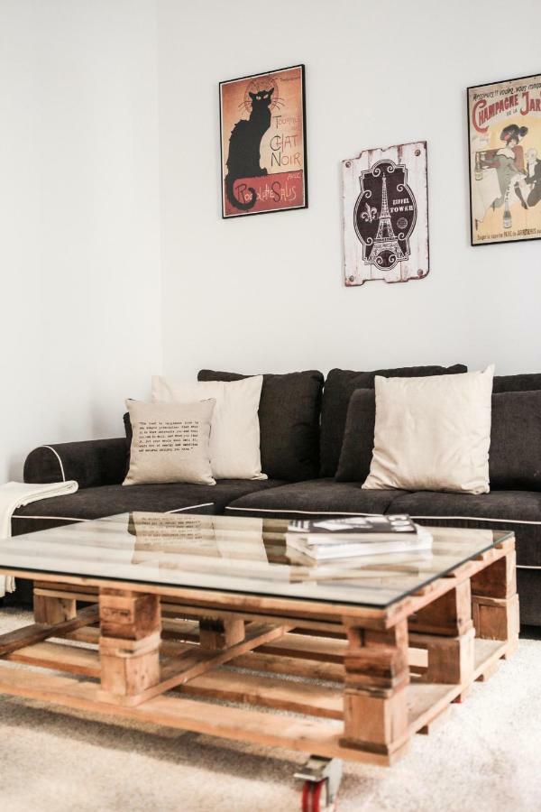 Stylish Apts Center Malasana- 1, 2 & 3 Bedroom Flats In Same Building * Madrid