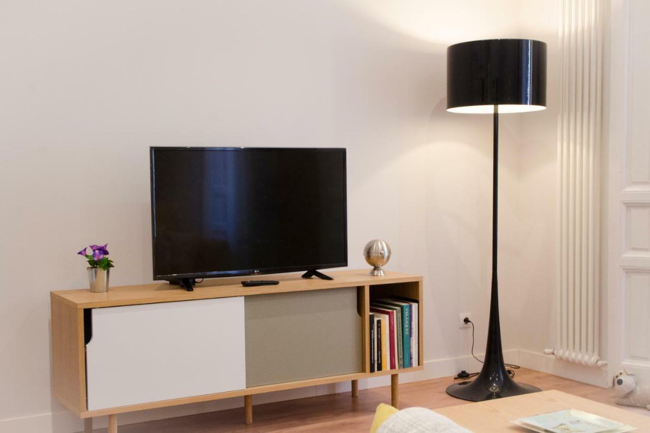 Renovated And Modern- 3bd 2bth- Anton Martin Appartamento Madrid