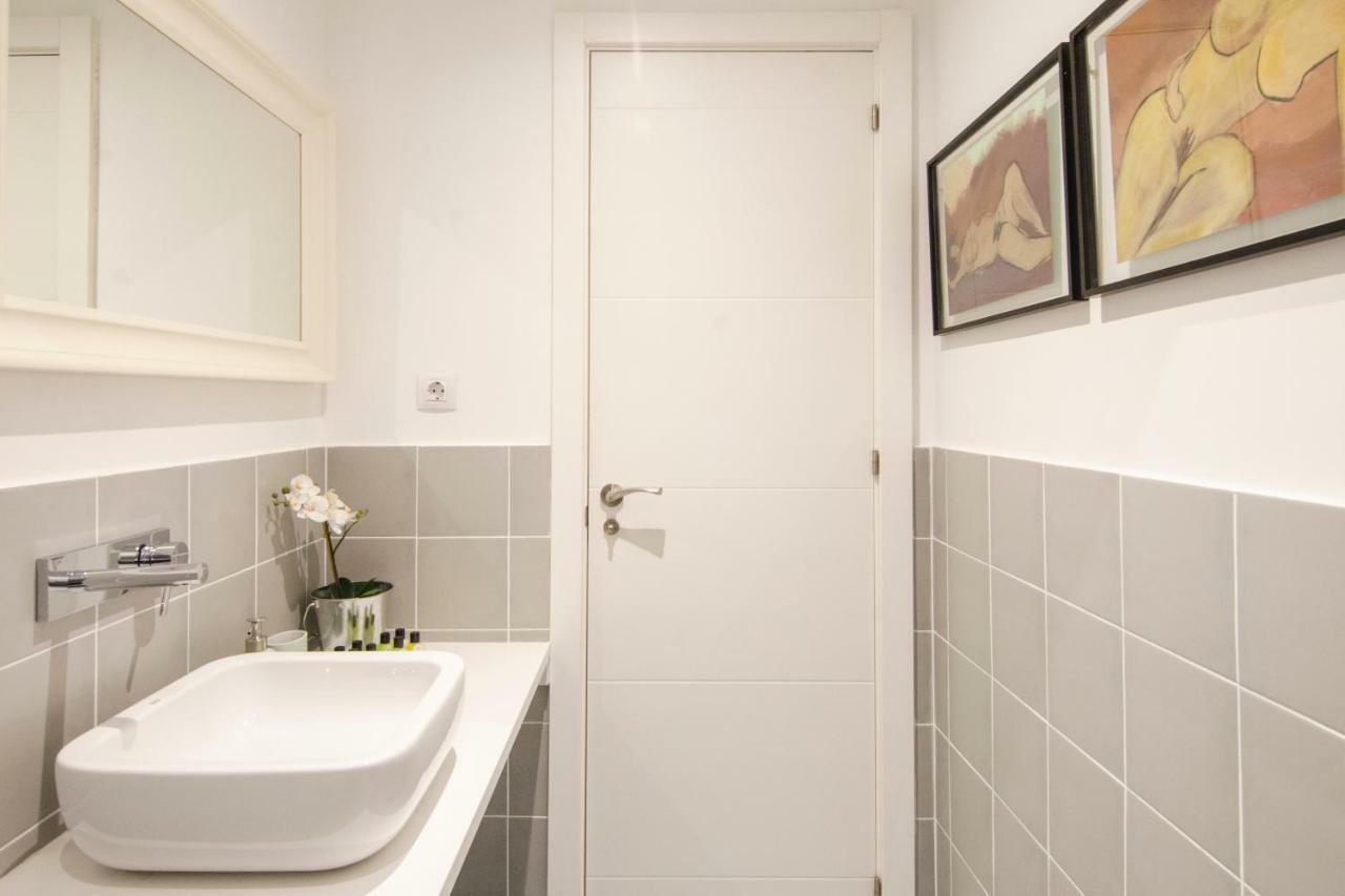 Renovated And Modern- 3bd 2bth- Anton Martin