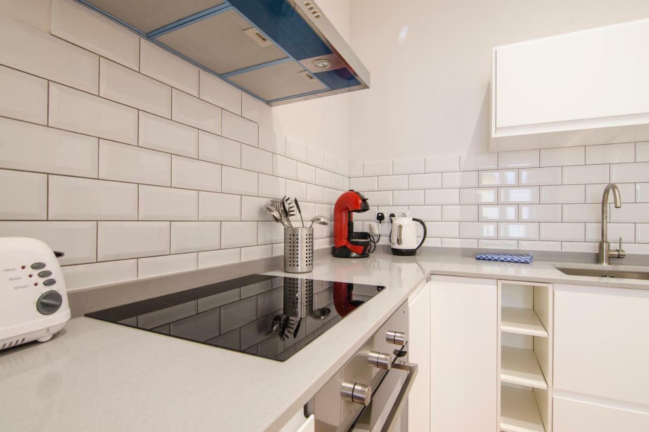 Renovated And Modern- 3bd 2bth- Anton Martin Madrid