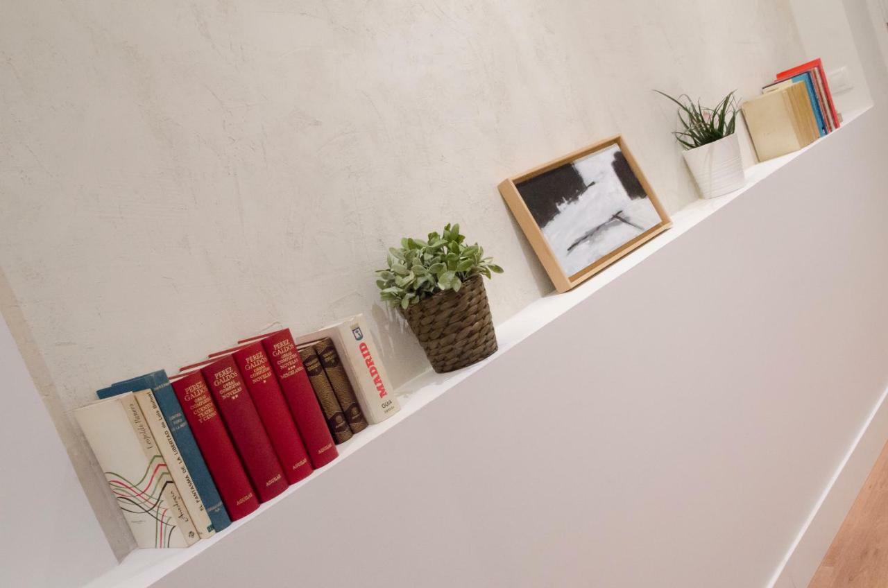Renovated And Modern- 3bd 2bth- Anton Martin * Madrid
