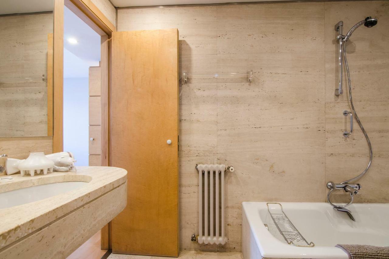 Apartamento Santa Cruz De Marcenado 4 Madrid