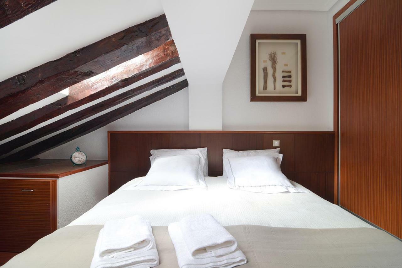 Apartment Celling La Latina By Batuecas