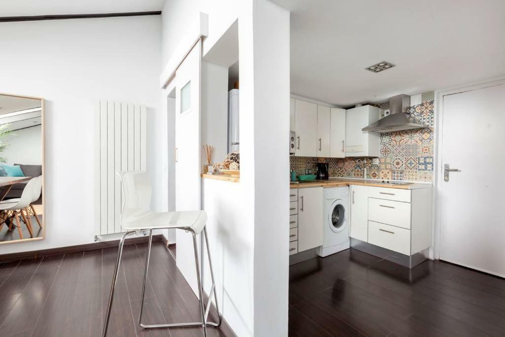 Apartment Modern Floor Loft At Malasana's Heart *