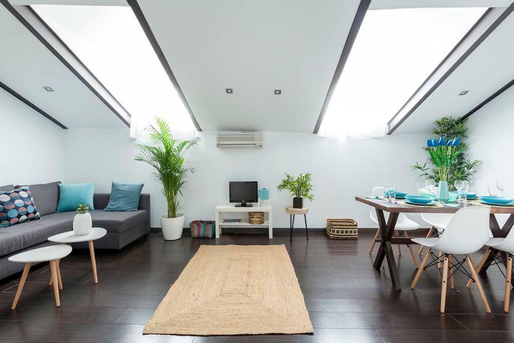 Modern Floor Loft At Malasana's Heart Apartment *