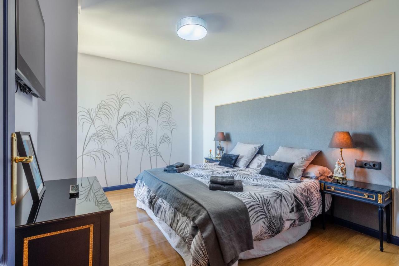 Skyline Retiro Park 19th Floor Apartment Madrid