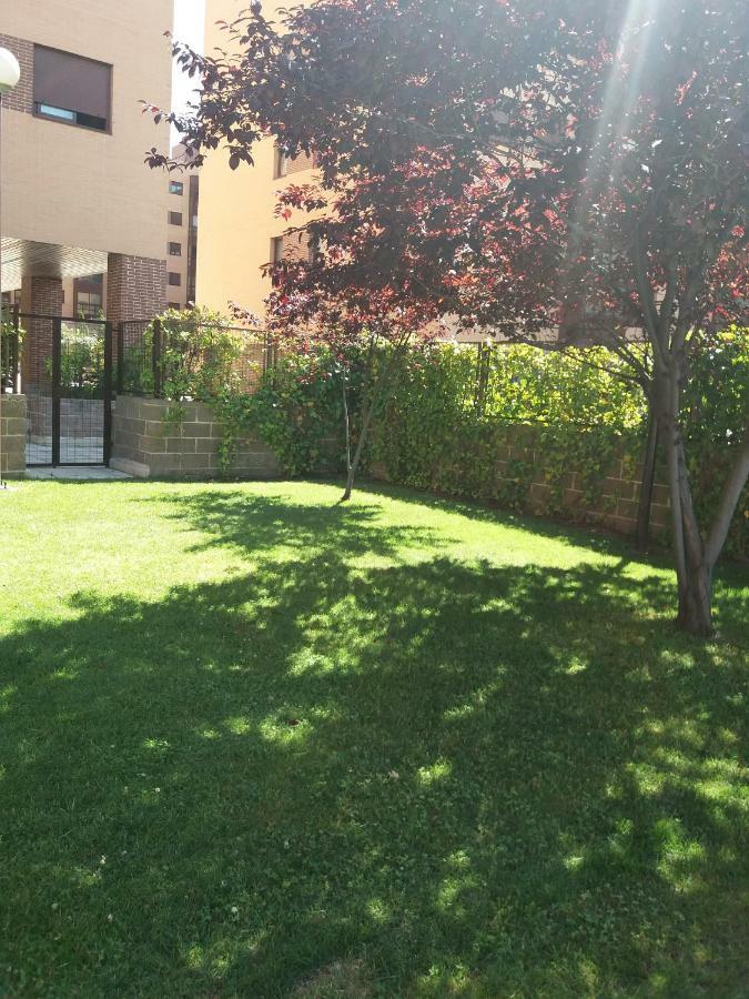 My - Aeropuerto Ifema Apartment *