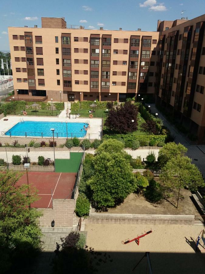 My - Aeropuerto Ifema Apartment