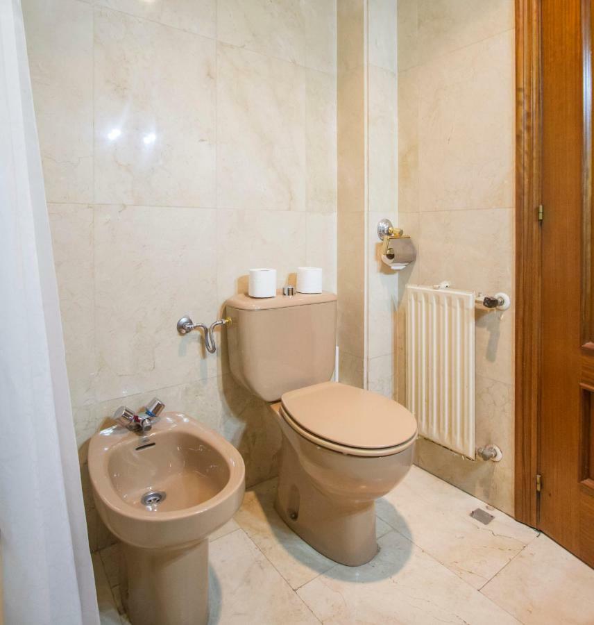 Piso Confortable Y Muy Luminoso Con Parking Apartamento Madrid