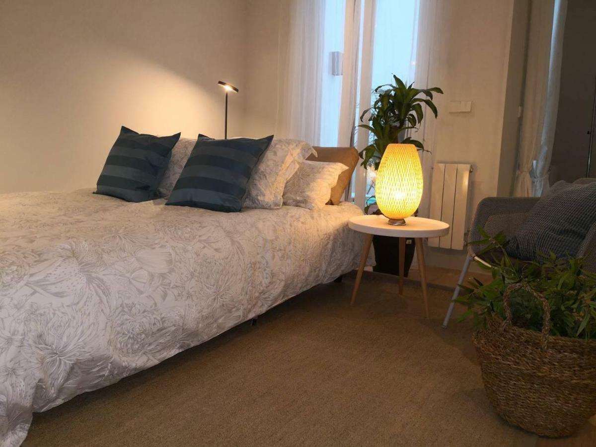 Apartment Explore From A Warm With Patio At A Newly Refurbished Manorial Building *