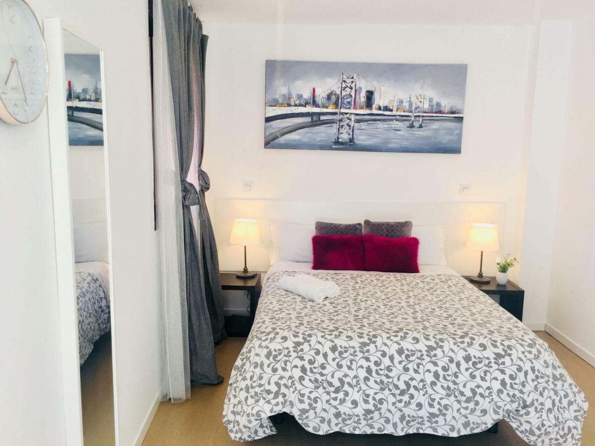 Guest house Ayz Javier Cabrini - Auto Check-in Madrid