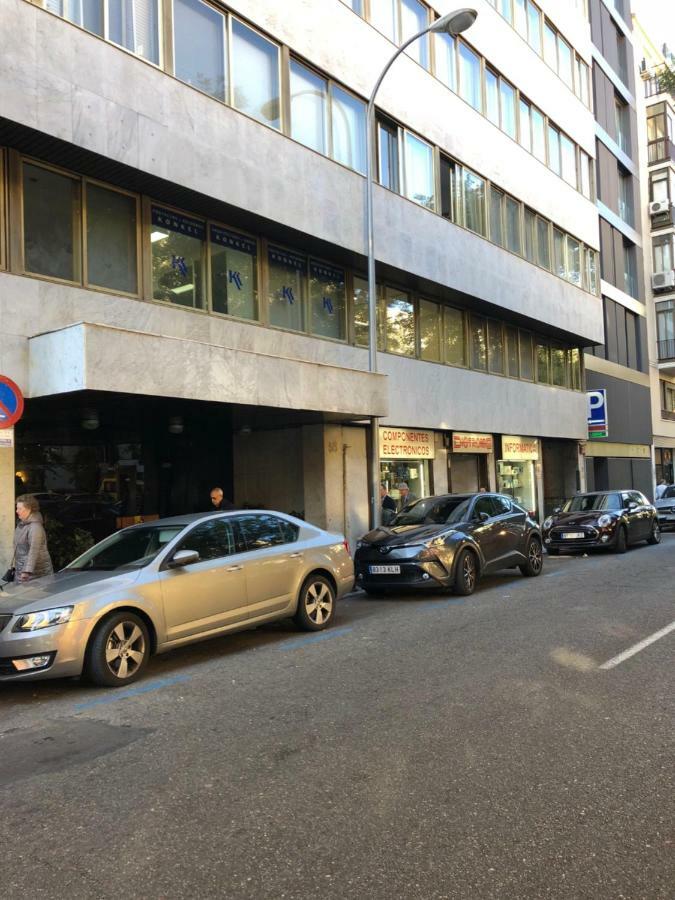 Pisos Con Piscina Barrio Exclusivo-wizinkcenter Alquiler Temporada * Madrid