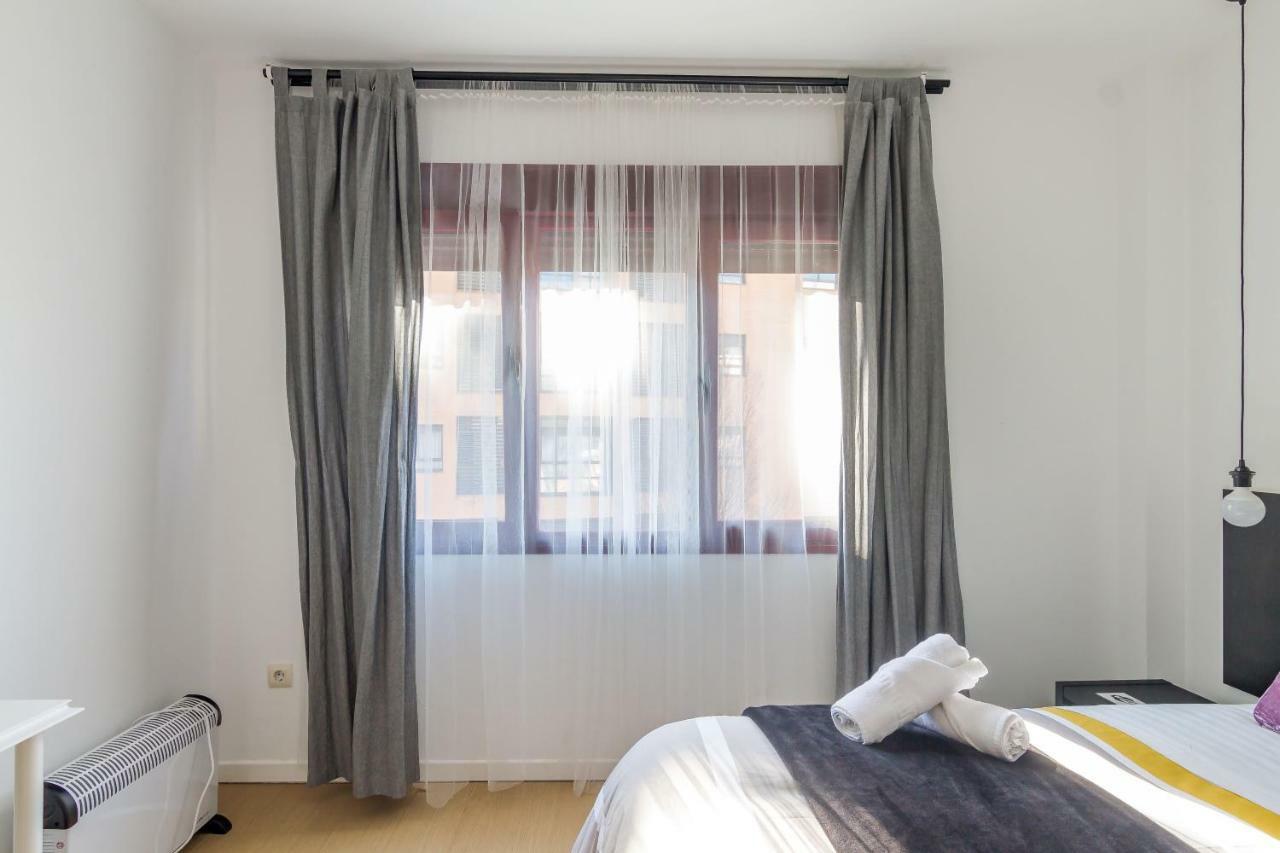 Ayz Javier Cabrini - Auto Check-in Guest house Madrid