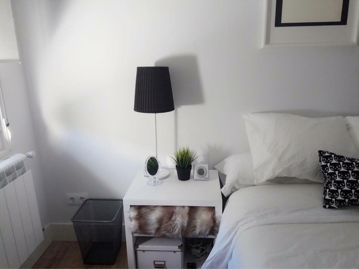 Santiago Bernabeu - Center, Private Bathroom. Homestay *