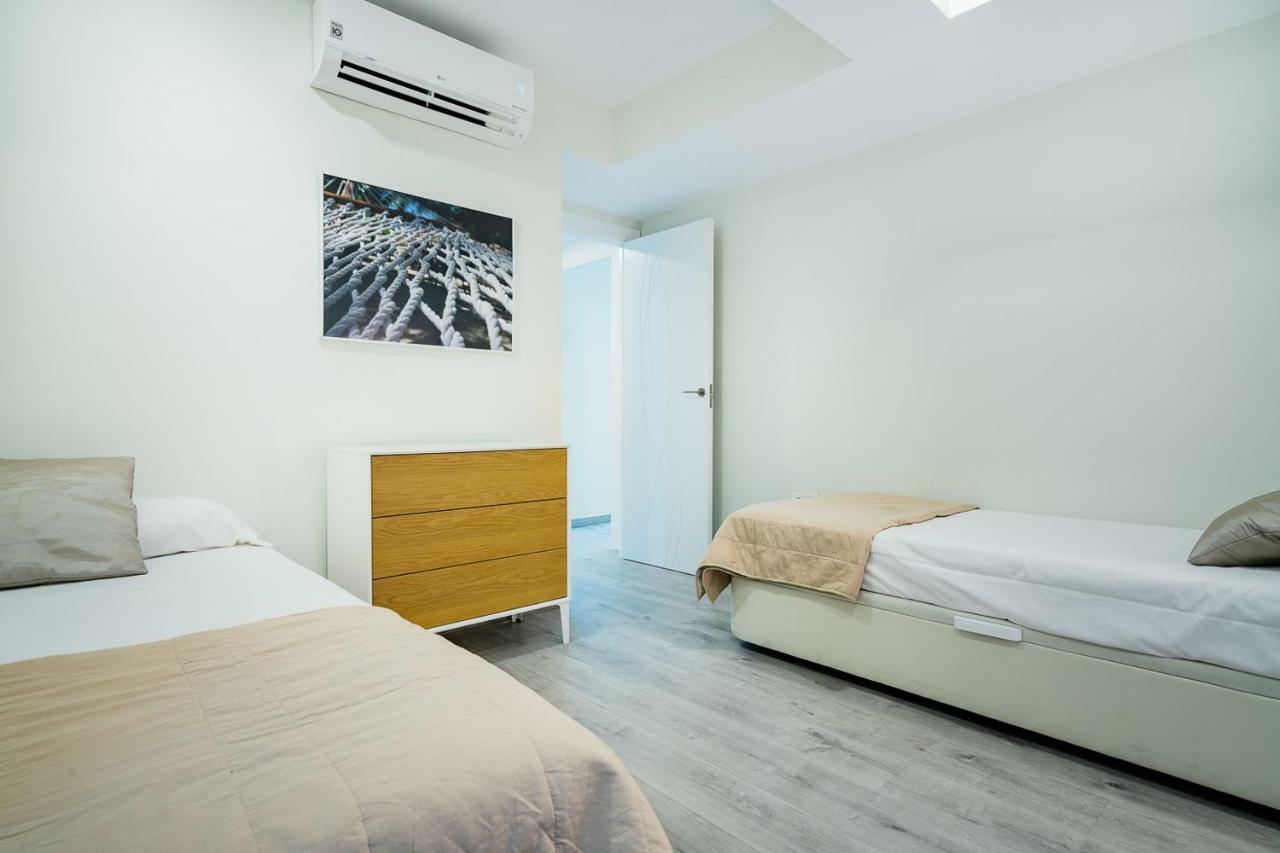 Exclusive Quietness In The Heart Of With Public Parking, Breakfast, 2 Bathrooms Apartment Madrid