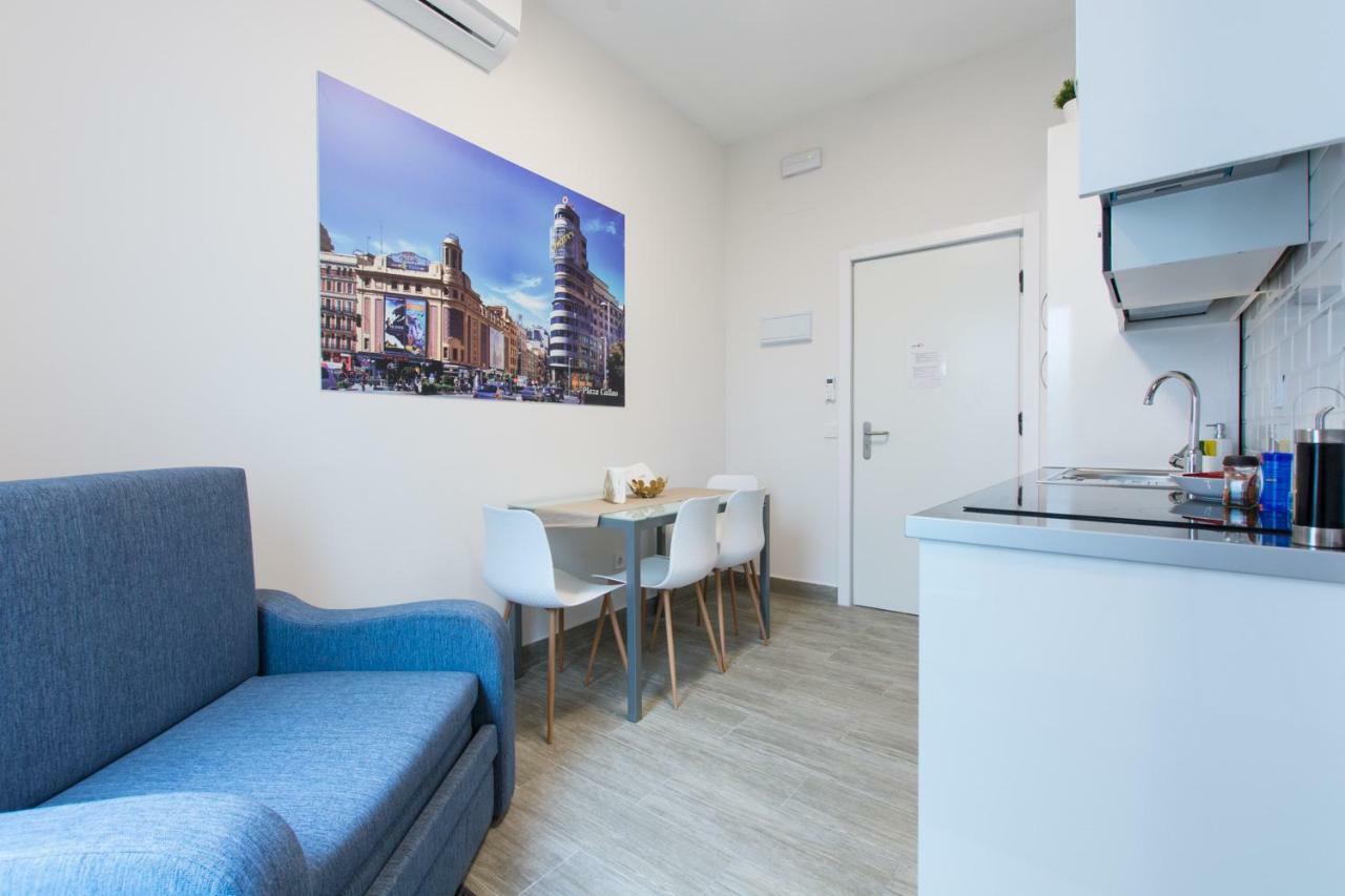 Apartment Plaza Callao, House *