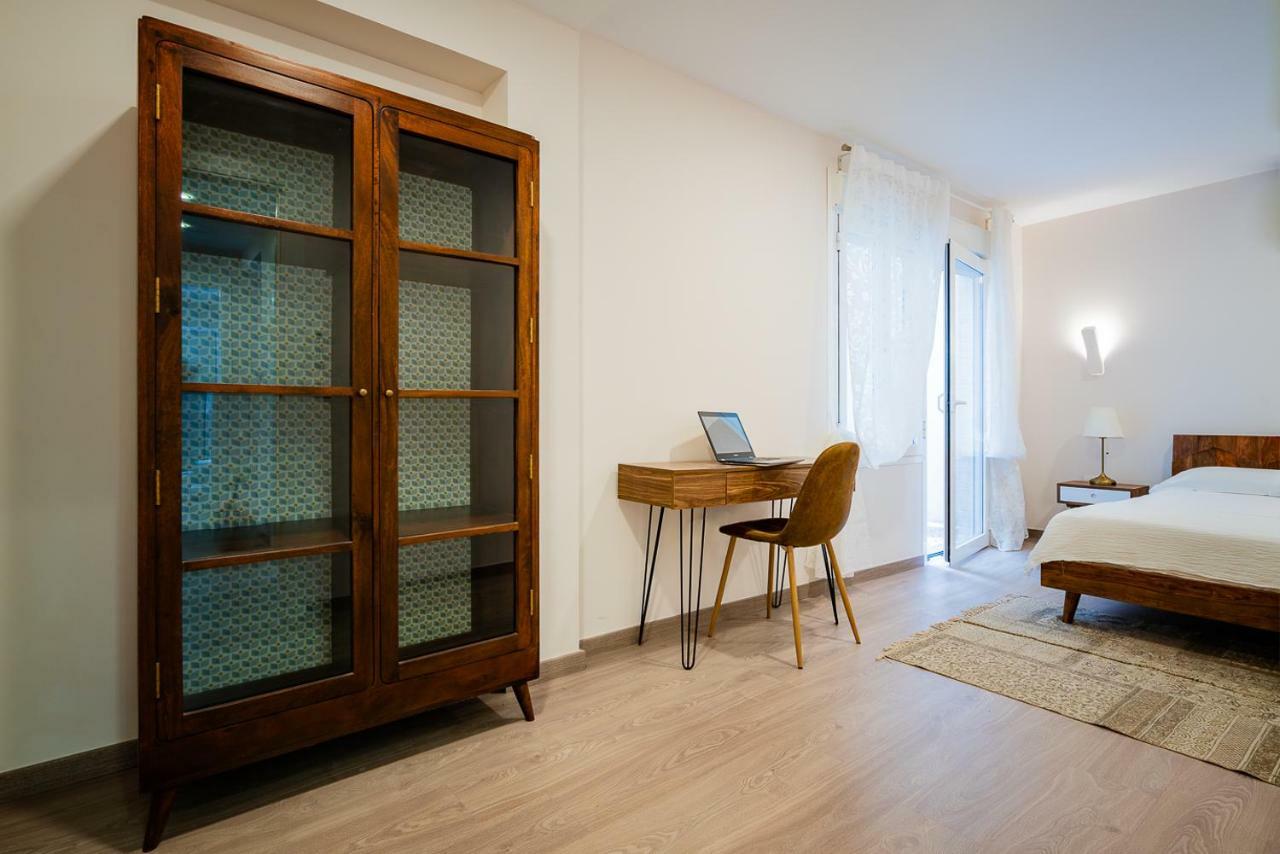 Exclusive Quietness In The Heart Of With Public Parking, Breakfast, 2 Bathrooms *