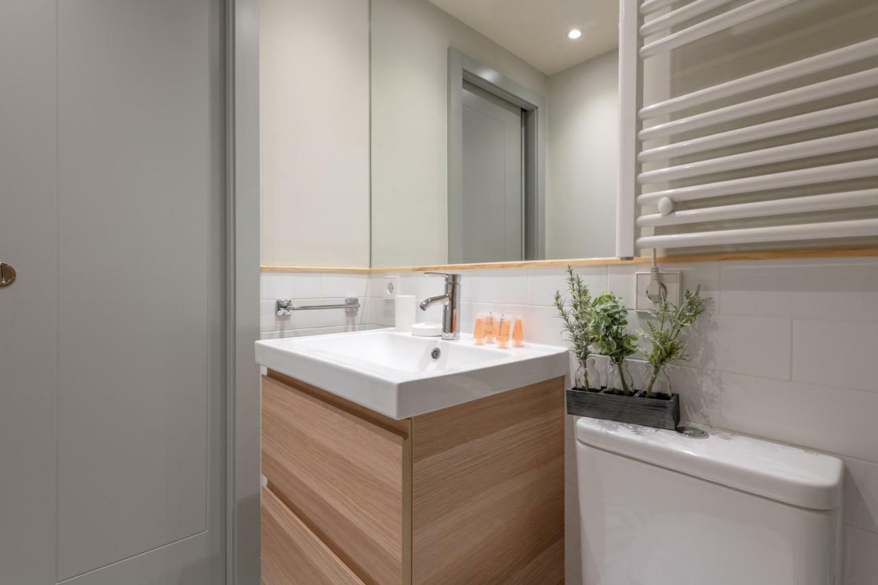 Sophisticated Brand New Flat Madri