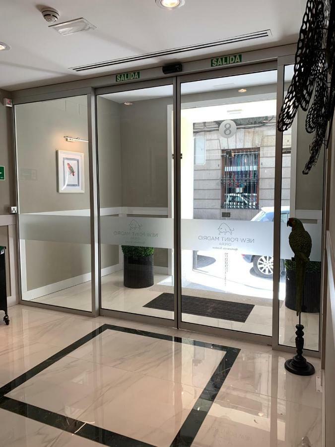 Aparthotel New Point Opera