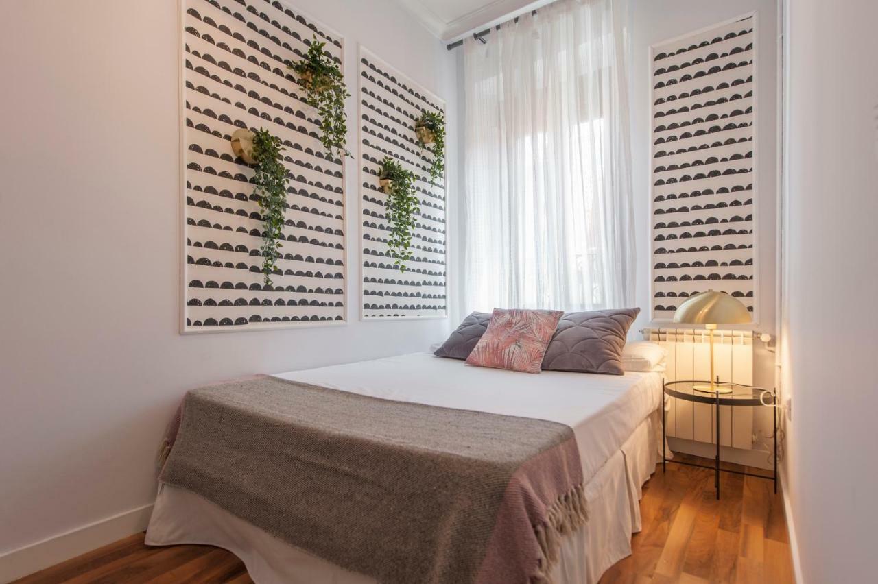 Apartment Palacio Real I *