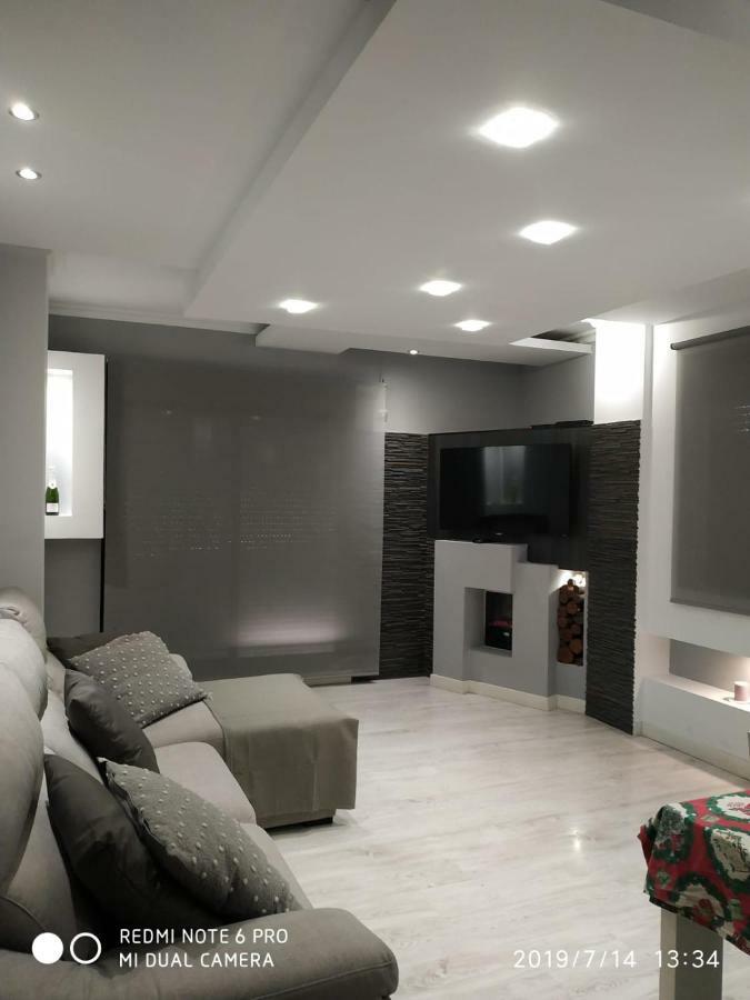 Apartamento Atico Con Gym Y Piscina * Madrid