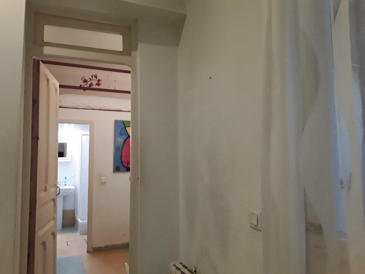 Santa Isabel Apartments, Centre *