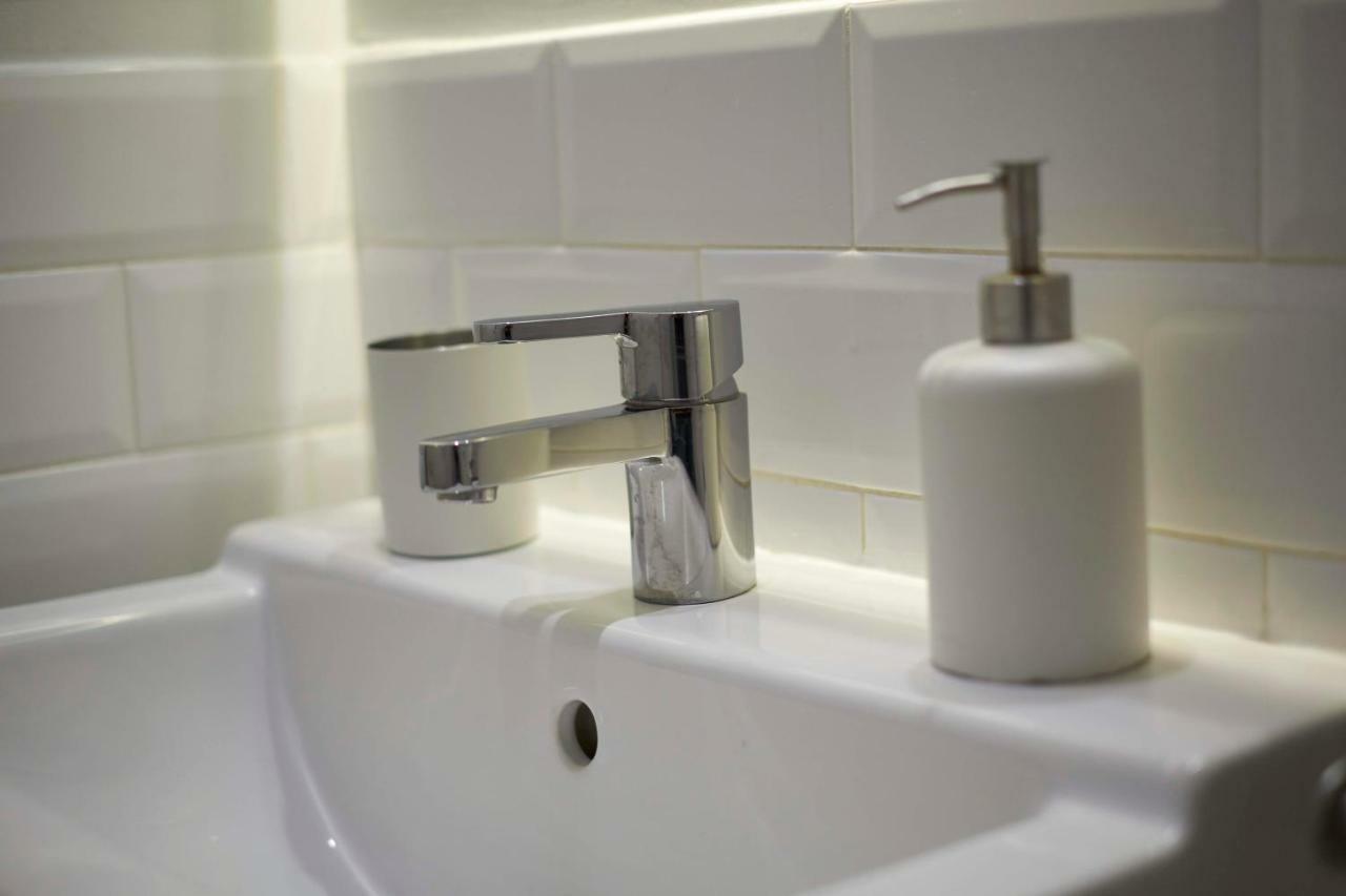 Stylish Apts Center Malasana- 1, 2 & 3 Bedroom Flats In Same Building * Madrid