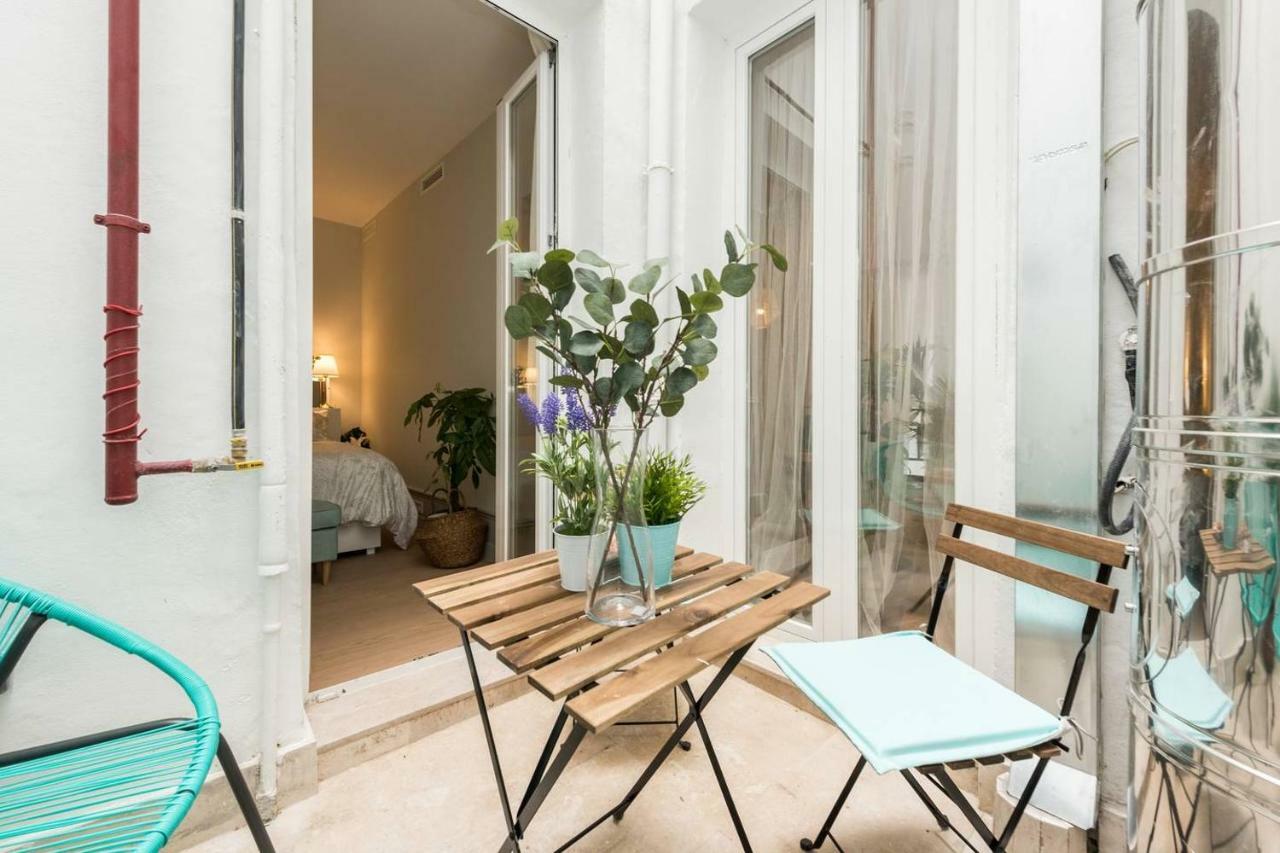 Explore From A Warm With Patio At A Newly Refurbished Manorial Building * Madrid
