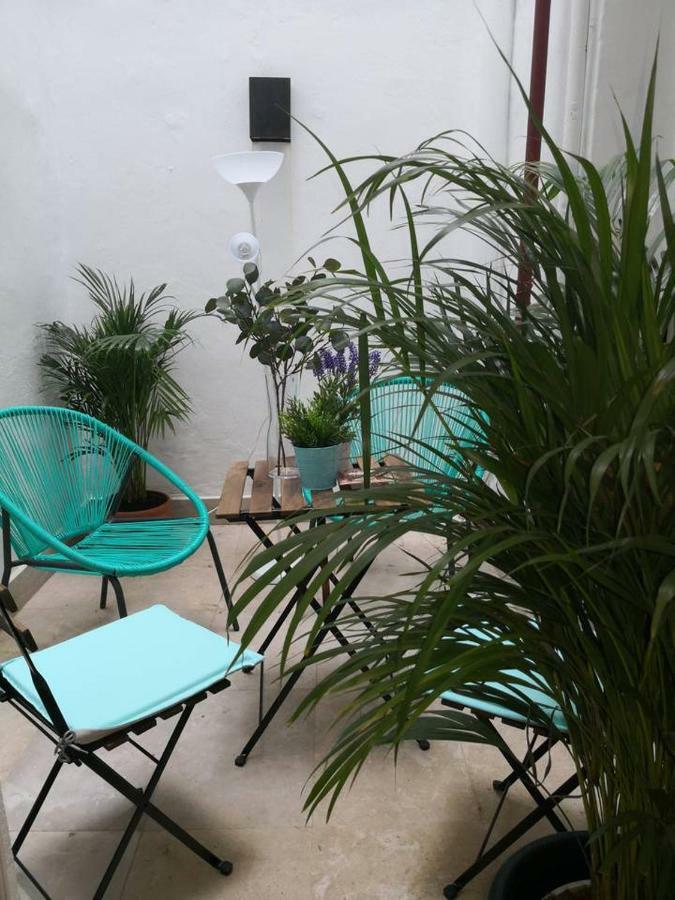 Explore From A Warm With Patio At A Newly Refurbished Manorial Building * Madrid