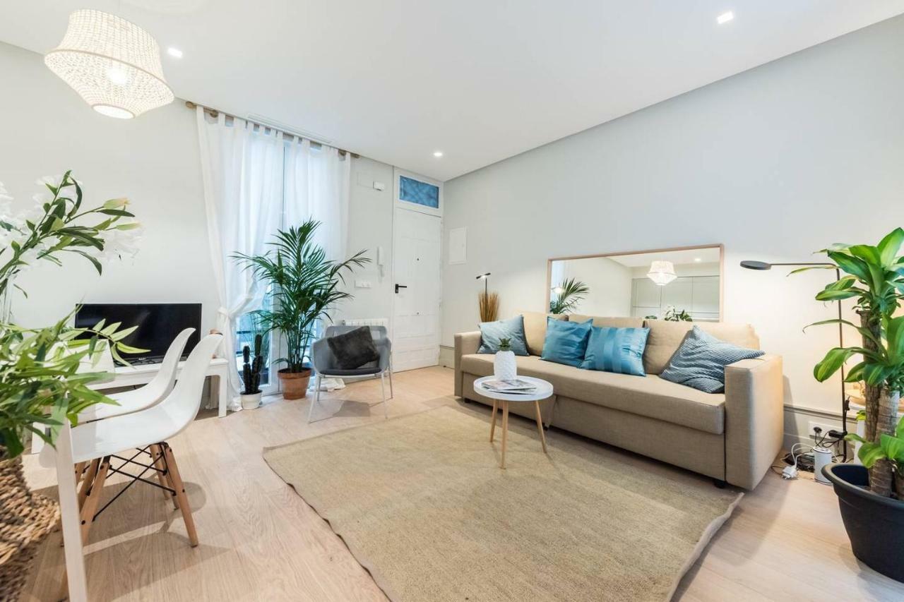 Explore From A Warm With Patio At A Newly Refurbished Manorial Building * Madrid