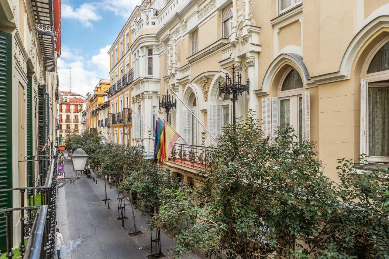 Waou Gran Via Es Mia - Corta Duracion Madri